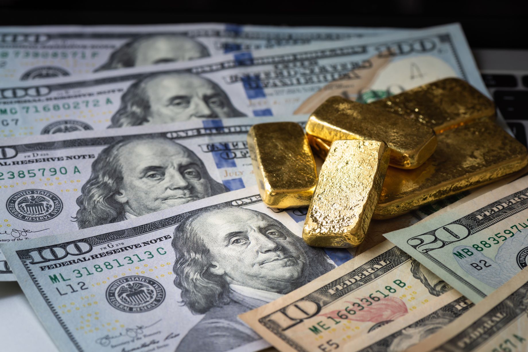 رابطه طلا و دلار آمریکا